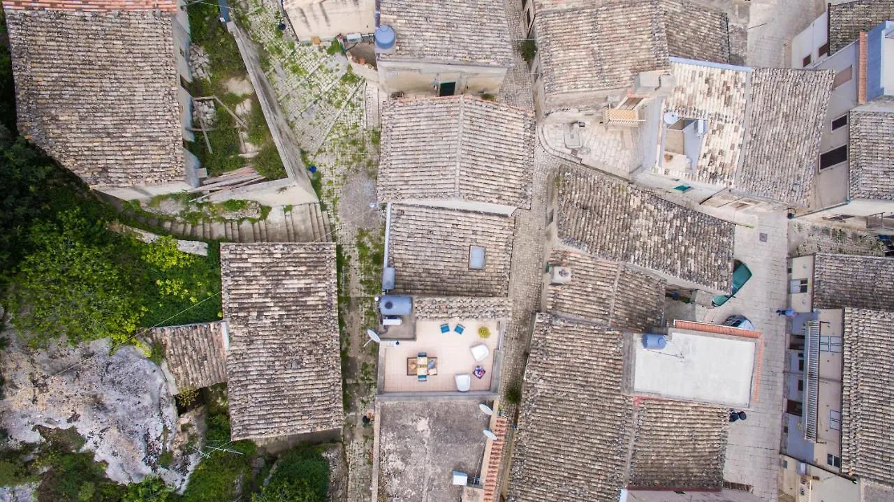 C'Era Una Volta Scicli Piedigrotta 0*,